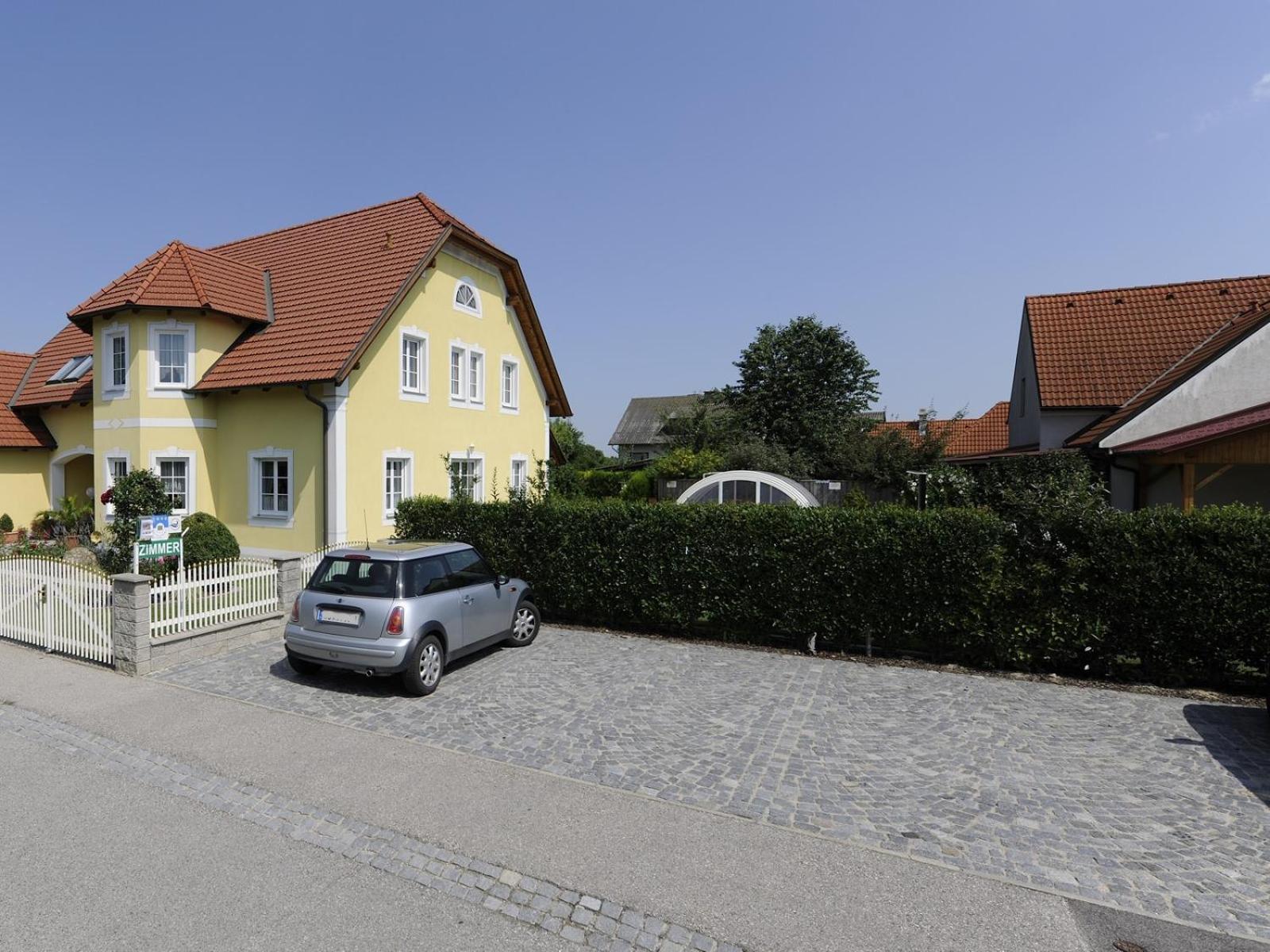 Hotel Gaestehaus Familie Trachsler Rohrendorf bei Krems Esterno foto